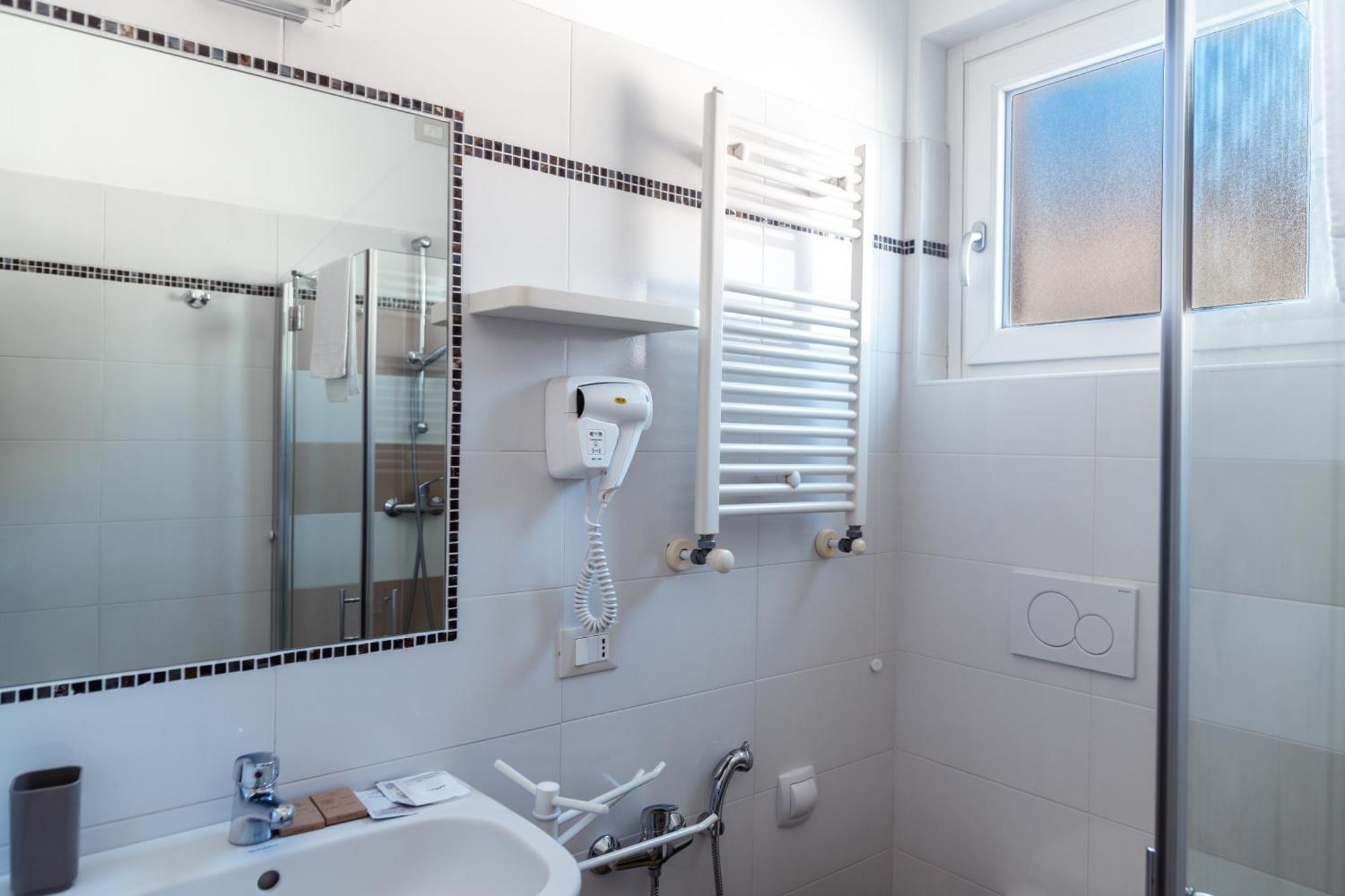 Albergo Cristina Lazise Oda fotoğraf