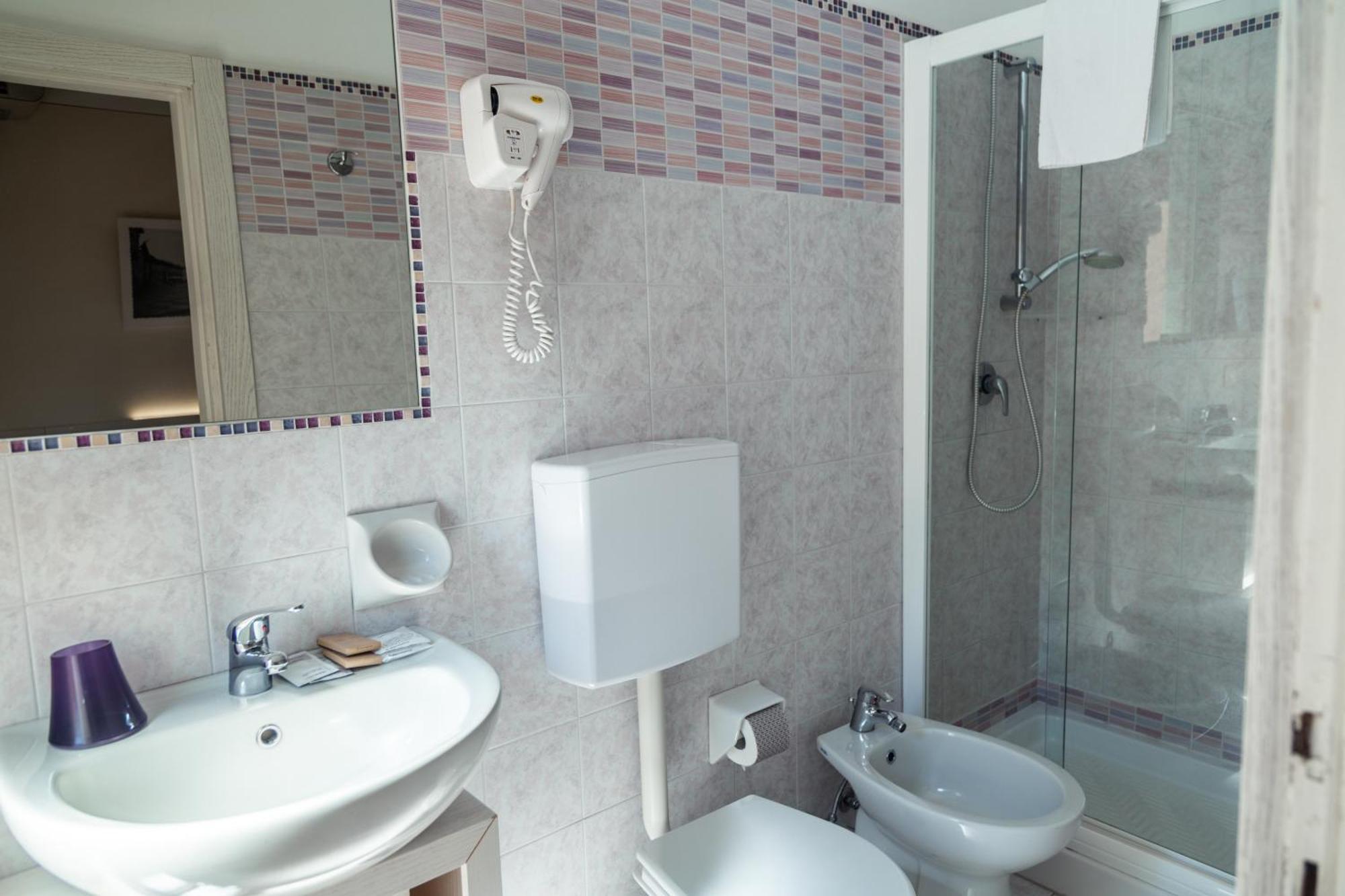 Albergo Cristina Lazise Oda fotoğraf
